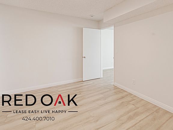 2nd image of 8309 Cedros Ave #313