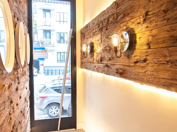 1426 De Kalb Avenue image 26 of 40