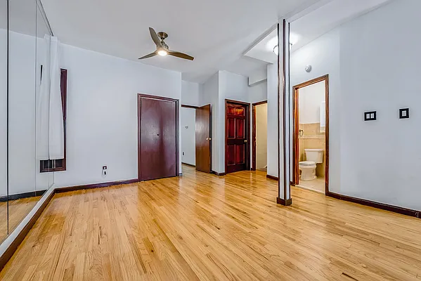 Rented by Peace of Mind Realty | media 31