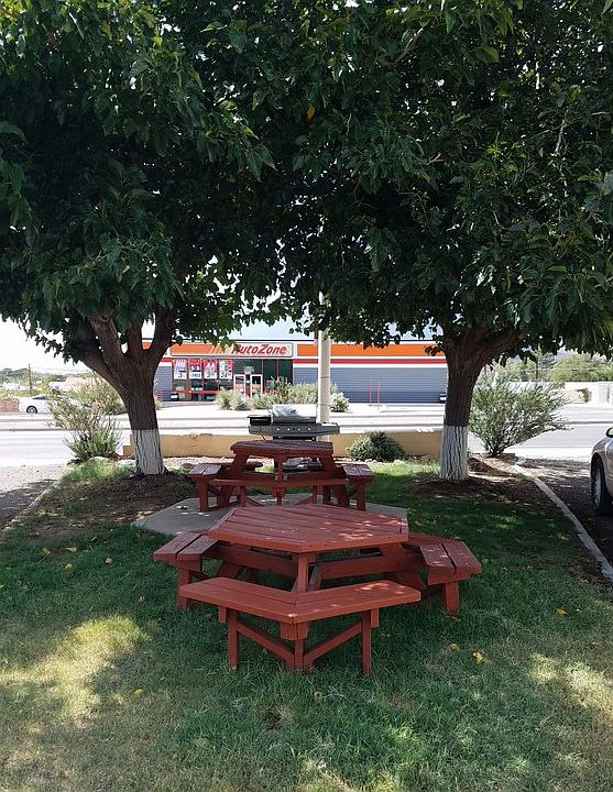 2nd image of 819 N Date St