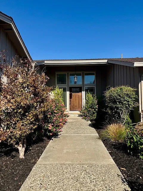 558 Fireside Court - 1 — Photo 2