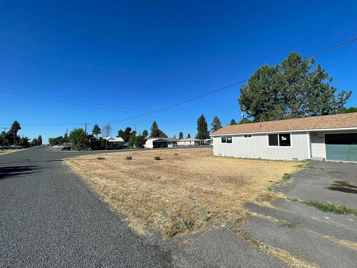 2606 N 7th (Located in Malin) — Photo 2