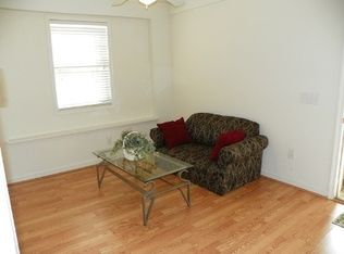 302 14th St NW APT B, Charlottesville, VA 22903