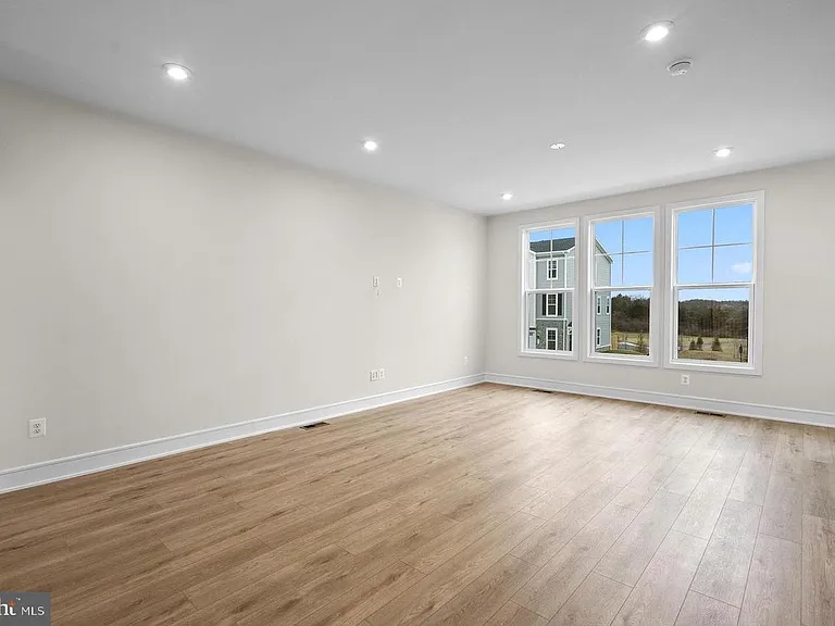 107 Checkerspot Way — Photo 8