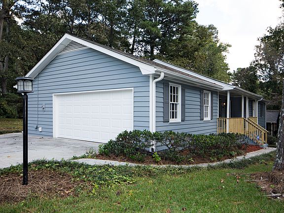 3rd image of 3256 Village Glen Trl