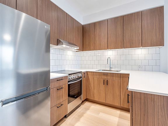 5th image of 3455 Hastings St E