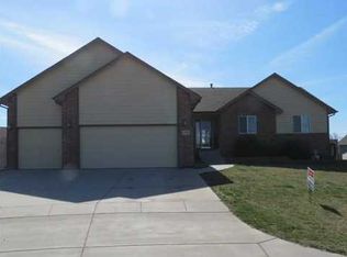 2322 S Upland Hills Ct, Wichita, KS 67235