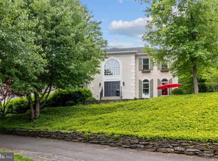 17 Kingswood Dr, New Hope, PA 18938