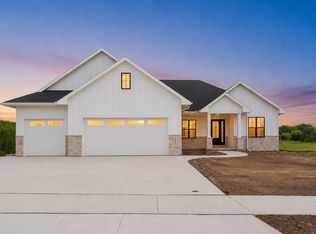 4957 Big Sky Pass, De Pere, WI 54115