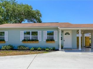 4130 Bay St NE, Saint Petersburg, FL 33703