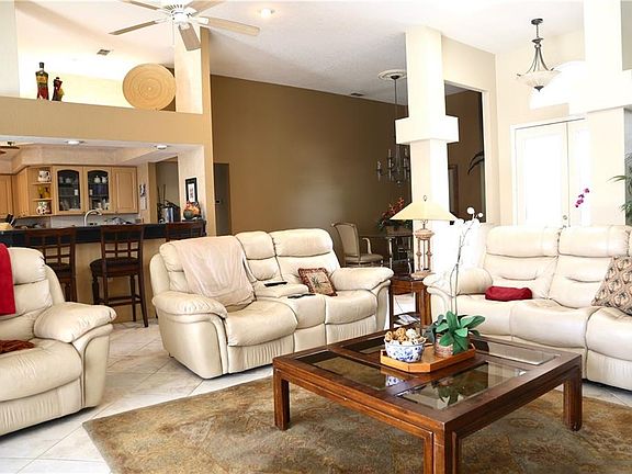 4th image of 8824 Cadhay Dr