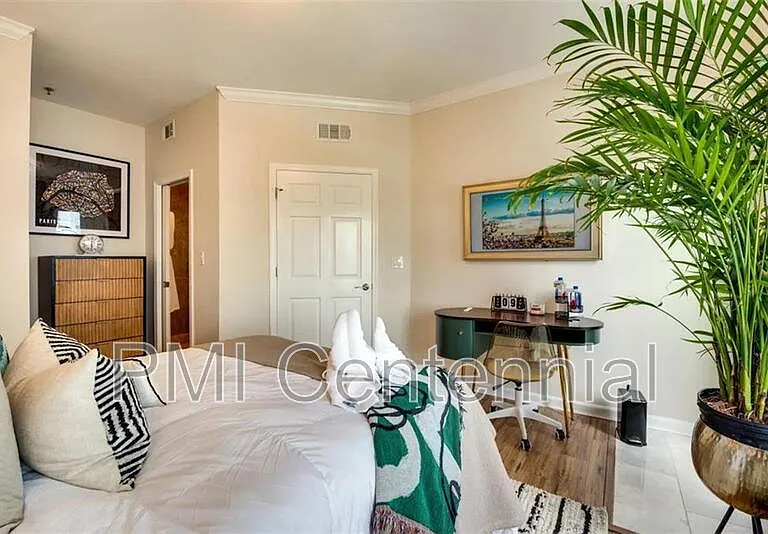2161 Peachtree Rd NE #801 — Photo 17