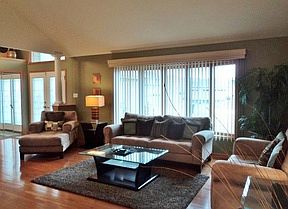 3rd image of 5949 Newbury Ln