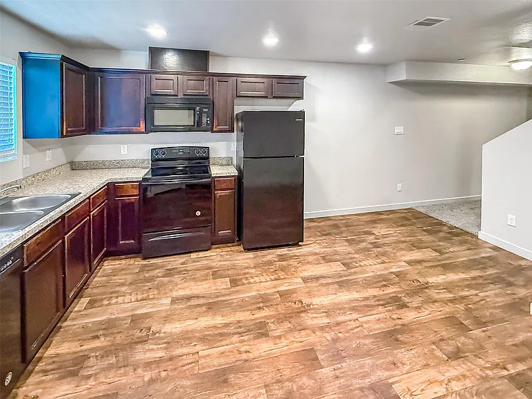 10535 Mills Rd #4B — Photo 10