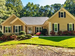 217 Windermere Cir, Newnan, GA 30265