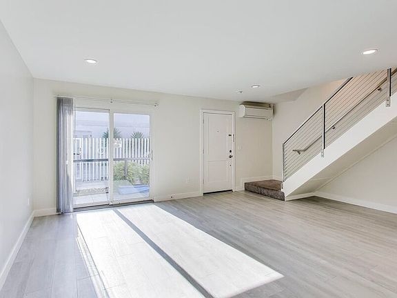 5th image of 1662 Hollenbeck Ave APT 6