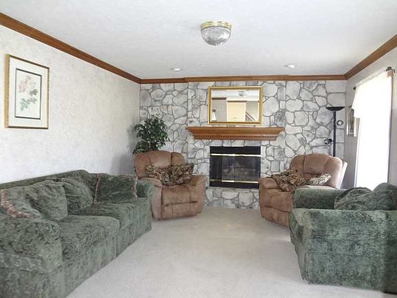 4th image of 3731 Cranberry Dr