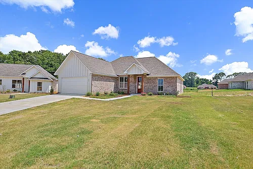 Houses for rent under $2,500 in Zip Code 39046 | HotPads