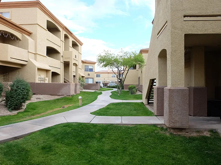 2134 E Broadway Rd #1021 — Photo 6