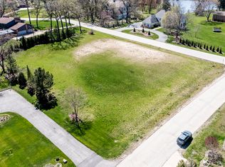 2 Equestrian Way, Lemont, IL 60439