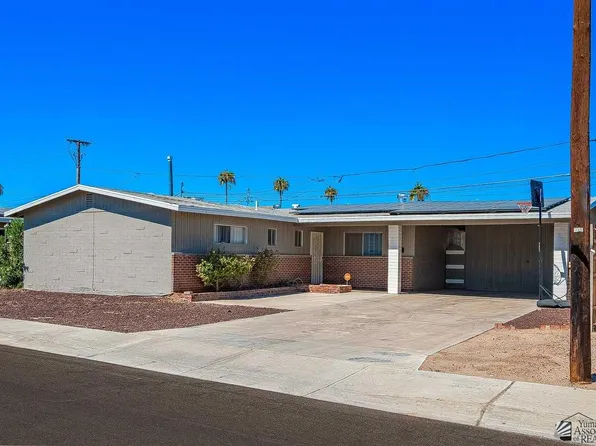 520 E 26th Pl, Yuma, AZ 85365