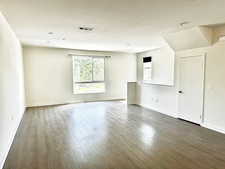 2581 Arvia St #13 — Photo 4