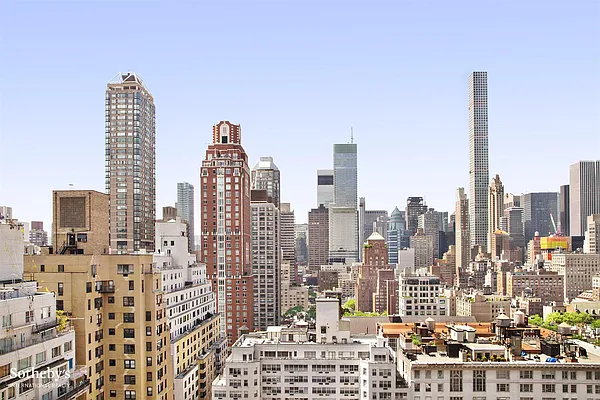 Sold by Sotheby's International Realty | media 13