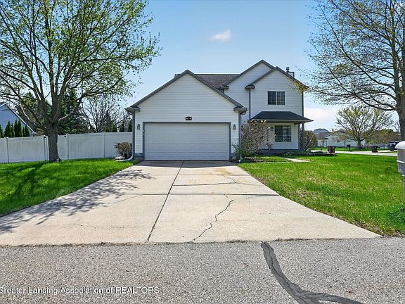 2nd image of 780 Winding River Dr