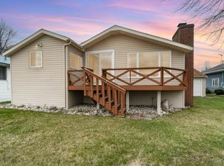 343 Island Dr, Beaverton, MI 48612