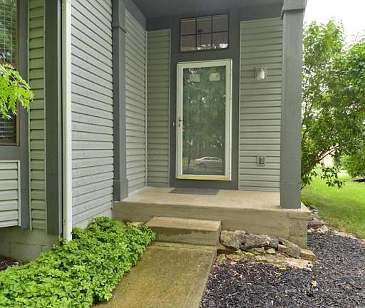3rd image of 1694 Gardenstone Dr