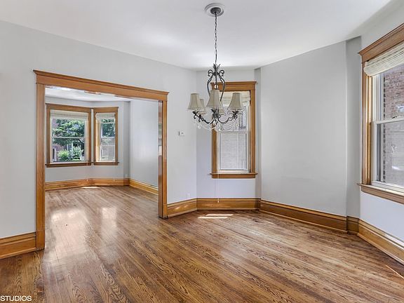 3rd image of 6320 N Paulina St