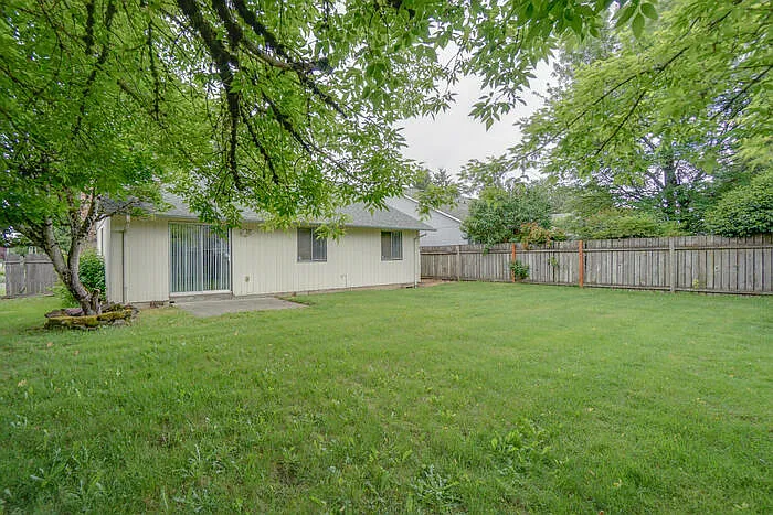 17205 NE 5th St — Photo 32