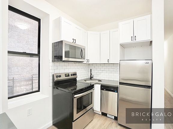 3rd image of 512 W 158th St APT 22