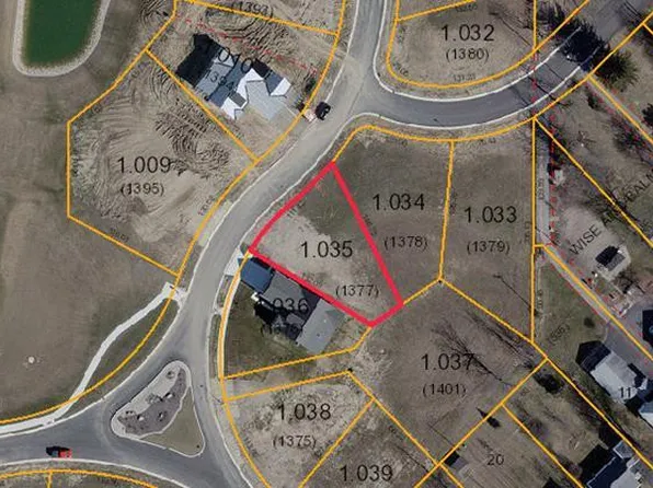 203 Parkview Dr, Bluffton, OH 45817