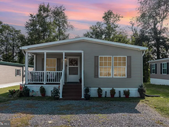 52 N Elmer Ave, Halifax, PA 17032