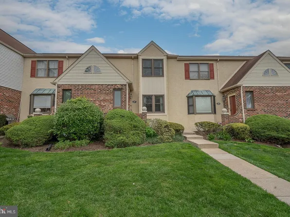 217 Stone Ridge Dr #217, Norristown, PA 19403