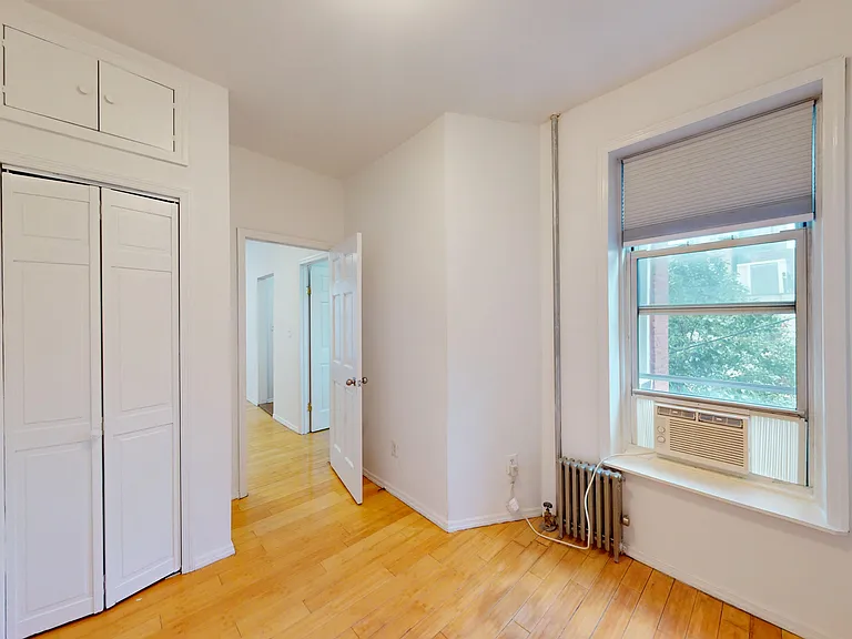 20 Spring St #13 — Photo 4