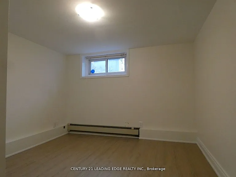 26 Scotswood Rd #LOWER — Photo 13