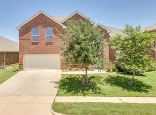 865 Oarlock Dr, Crowley, TX 76036