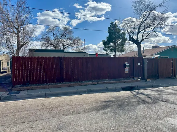 3006 3rd St NW, Albuquerque, NM 87107