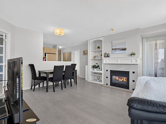 5th image of 4888 Hazel St #805