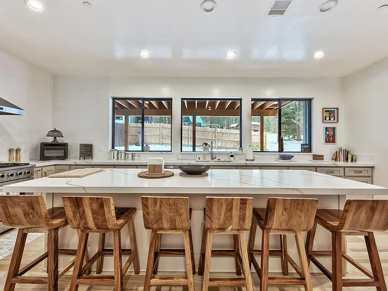 2434 Cold Creek Trl — Photo 3