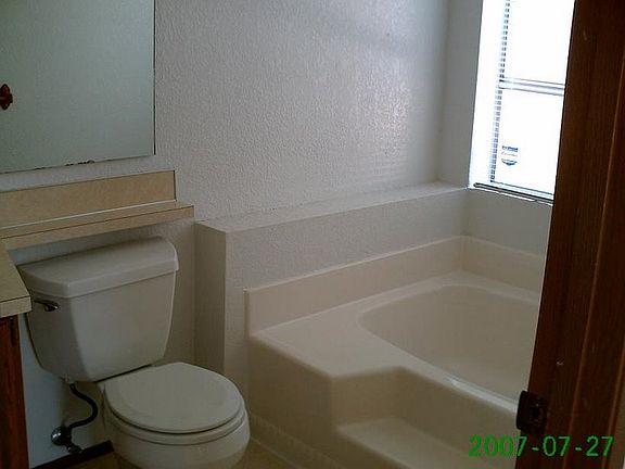 soaking tub