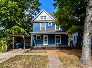 916 Kirkwood Blvd, Davenport, IA