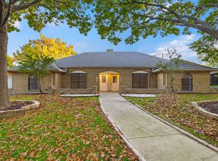 7121 Pleasant View Dr, Dallas, TX 75231