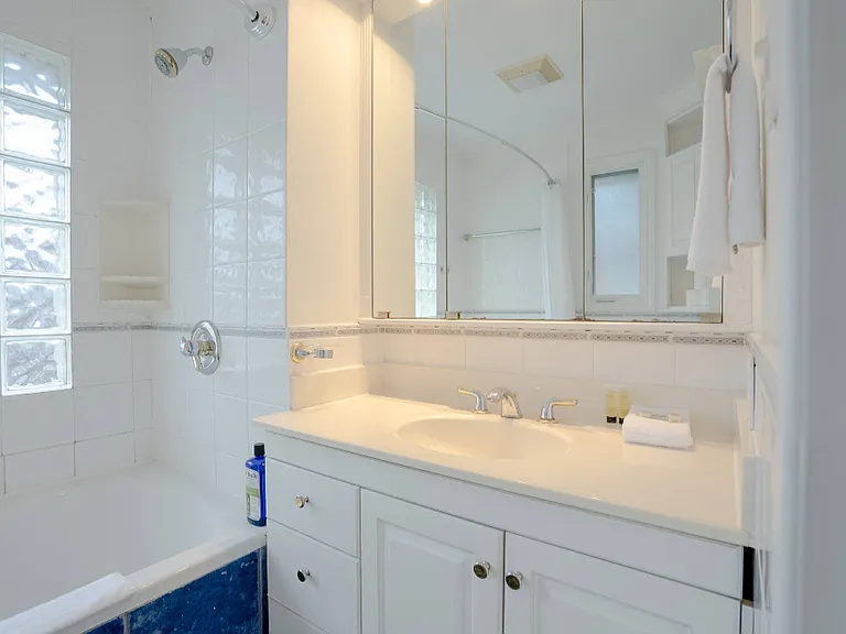 204A Flora St — Photo 13