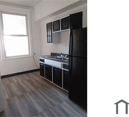 5th image of 15100 Minerva Ave