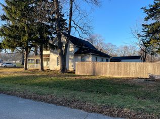 2011 S 4th St, Merom, IN 47861