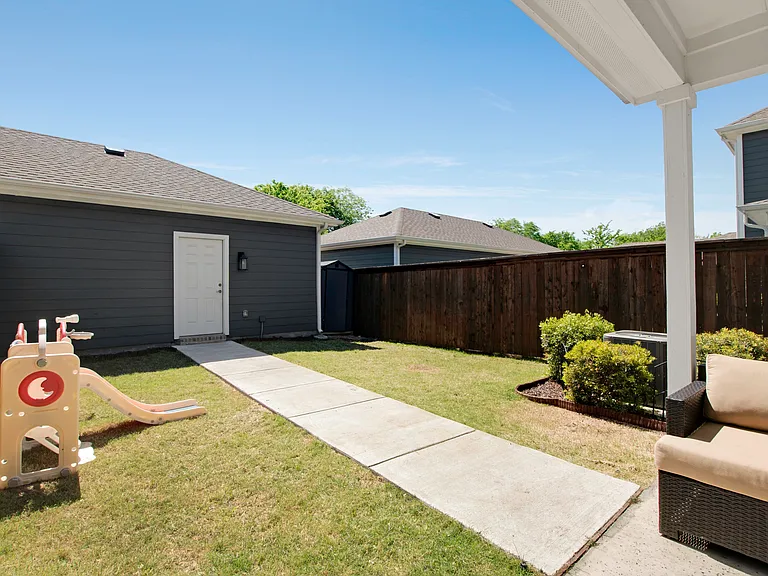 6628 Kort St — Photo 21