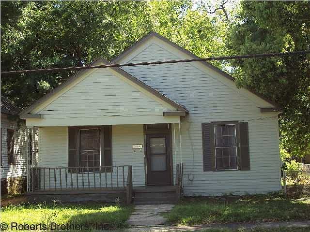 2nd image of 1115 Caroline Ave